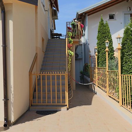 Amore House With Apartment Umag Extérieur photo